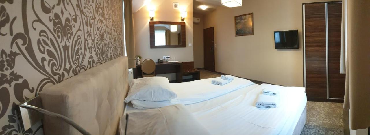 Hotel Kamiza วิสช์คูฟ ภายนอก รูปภาพ
